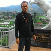 Tiệm B