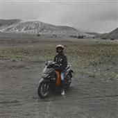 Tr